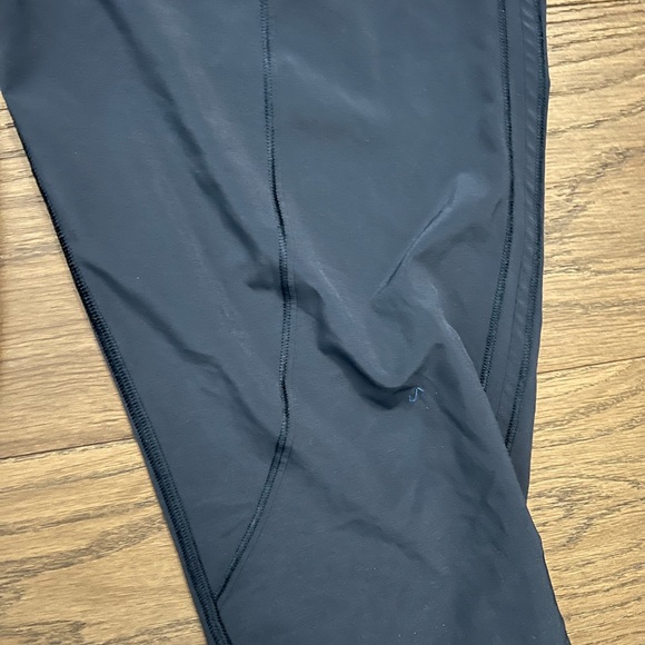 Lululemon final play crop size 6 - Picture 6 of 6